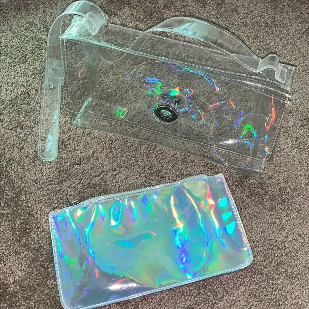 Clear purse! ...With hologram wallet included. - Picture 4 of 6